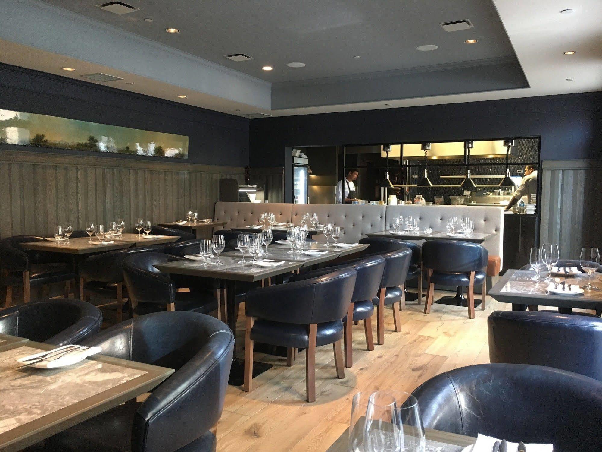 Hotel Arts Kensington YYC Dış mekan fotoğraf