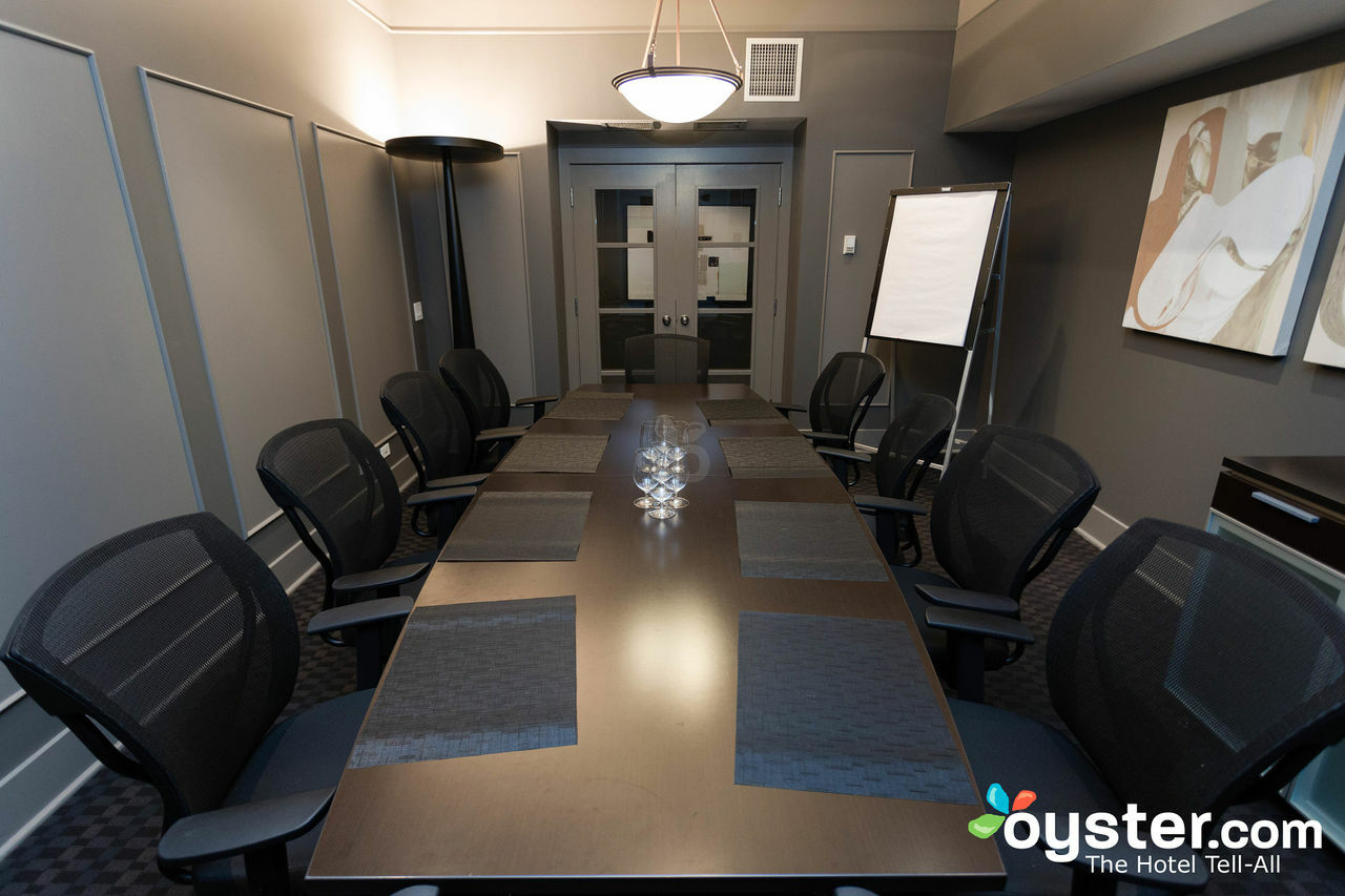 Hotel Arts Kensington YYC Dış mekan fotoğraf
